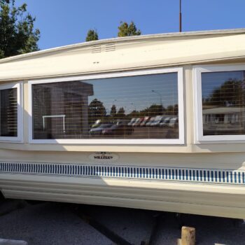 210. Willerby Granada 3.7 x 11.5 m. 2 guļamistabas