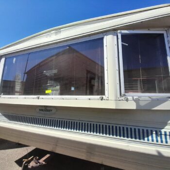 200. Willerby Granada 3,7 x 8,5 m. 2 bedrooms