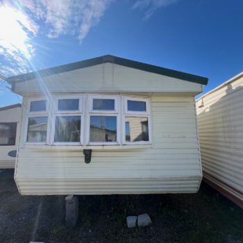 147. Willerby Manor 3,7 x 11,5 m. 2 miegamieji