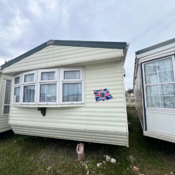120. Willerby Manor 3,7 x 11,5 m. 2 guļamistabas